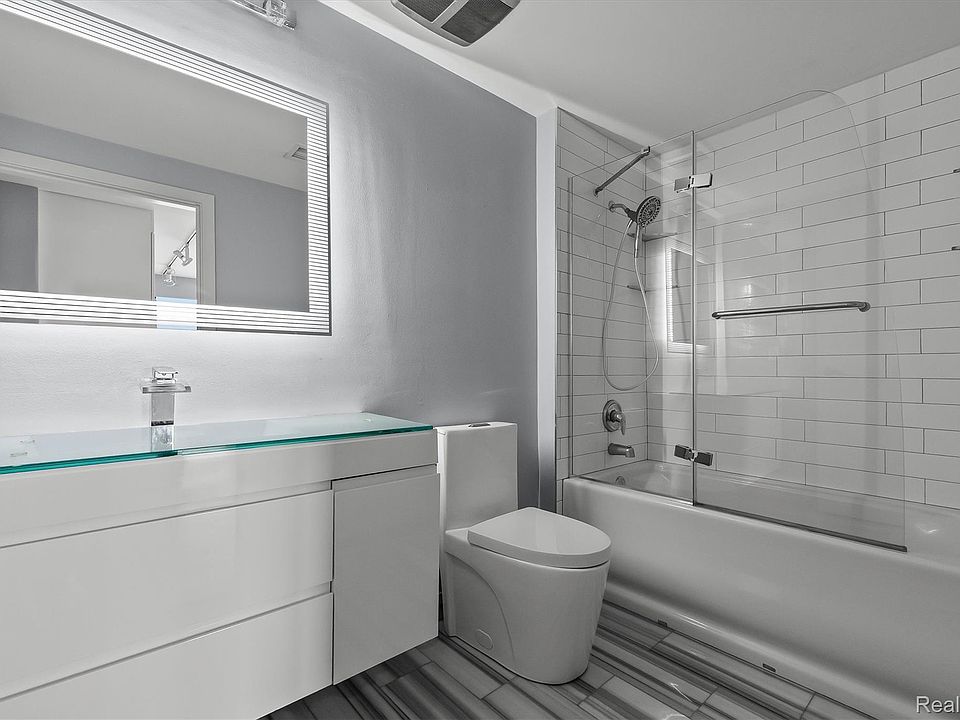 432 S Washington Ave Unit 703, photo 16