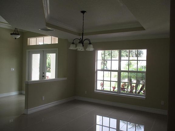 5th image of 2118 SW Quarry