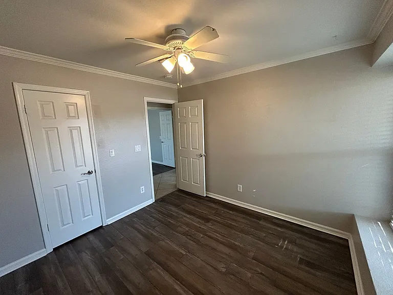 16435 S 43rd St — Photo 10