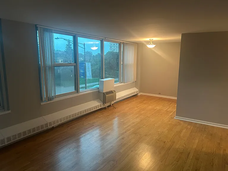 5649-50 N Sheridan Rd #2A — Photo 7