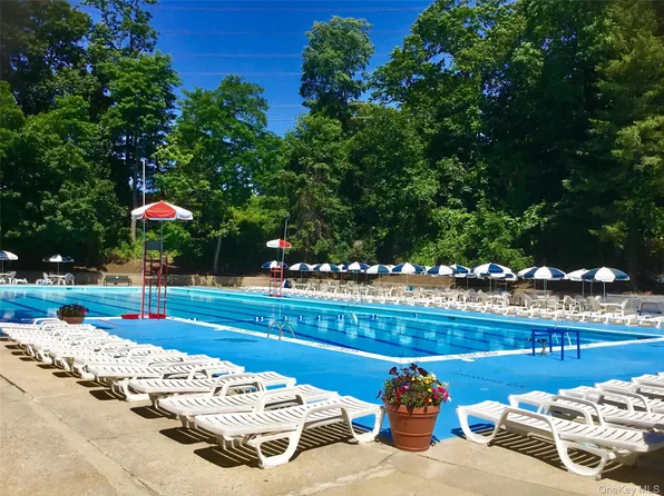 3 Sadore Lane #1A, Yonkers, NY 10710