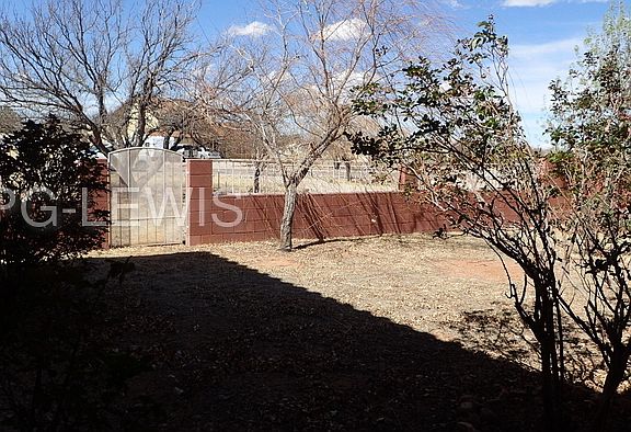4th image of 3602 E Navaho St