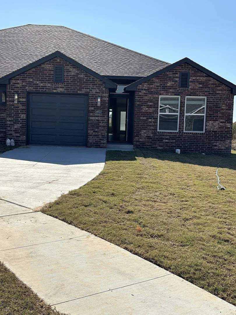 Nearly New Duplex! — Photo 1