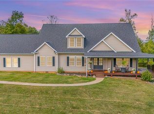 1010 Par Farm Rd, Germanton, NC 27019