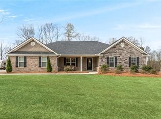 815 Oconee Ln, Commerce, GA 30529