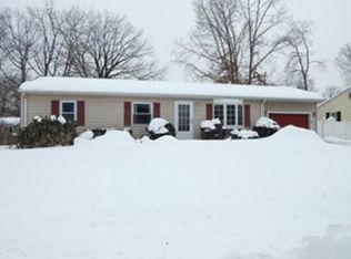 17 Blueberry Hill St, Springfield, MA 01128