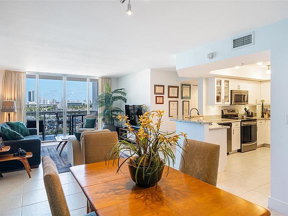 2nd image of 1900 Sunset Harbour Dr #1007