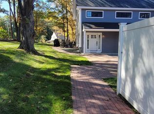 56 Maple St E, Contoocook, NH 03229