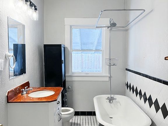 3rd image of 516 Colquitt St APT 1