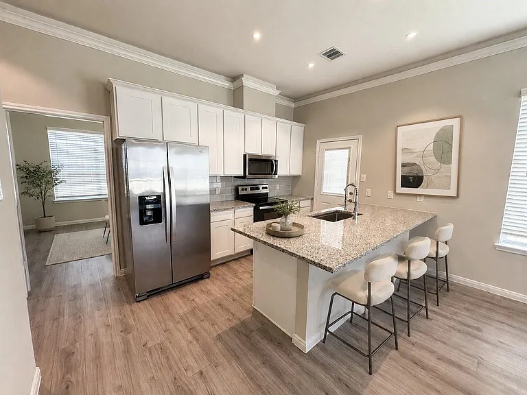 19310 Chickory Valley Dr — Photo 2