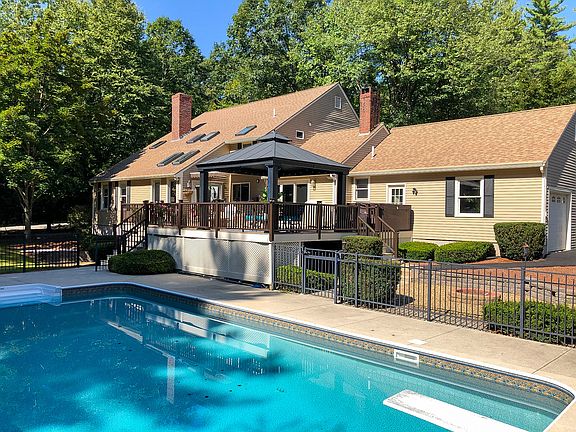 765 Square Foot Deck