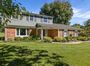 7756 Holcomb Rd, Clarkston, MI 48348