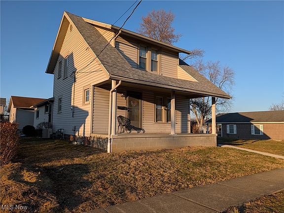 2nd image of 1020 Belford St