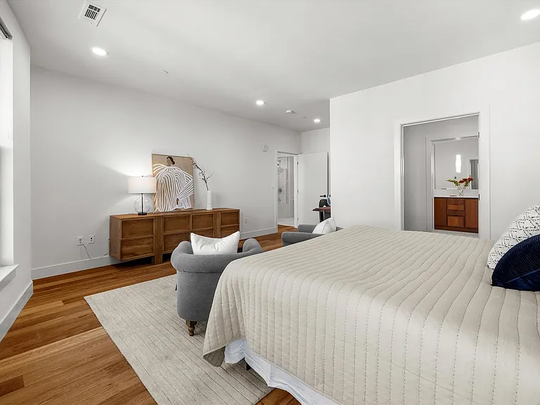 566 Columbus Ave #506 — Photo 21