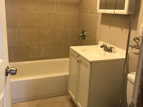 3rd image of 10715 S Indiana Ave #1