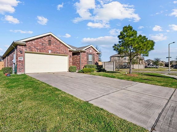2nd image of 2813 Soffiano Ln
