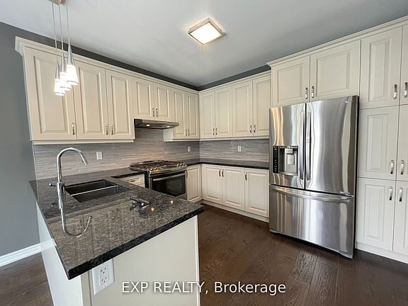 5th image of 740 Clifford Perry Pl