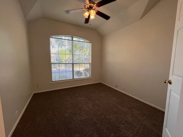 334 Touchdown Dr — Photo 26