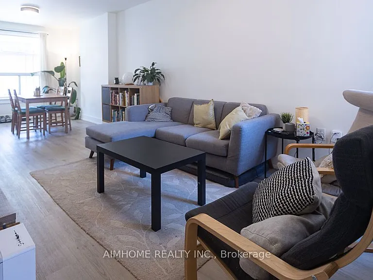 6 Macklem Ave — Photo 5