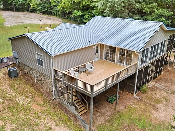 4th image of 12 Brookstone Dr