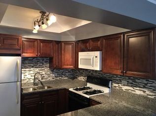 6717 W Lloyd Dr APT 1E, Worth, IL 60482