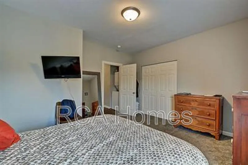2 bed, 2.0 bath, 1150 sqft, $2,100 — Photo 3