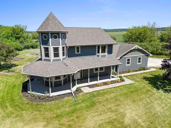 1369 Fair Rd, Greenleaf, WI 54126