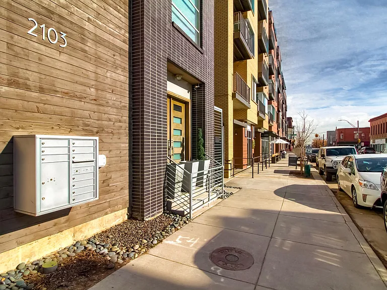 2103 W 32nd Ave #9 — Photo 6