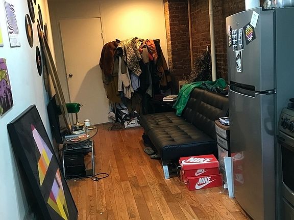 3rd image of 206 Avenue B #2