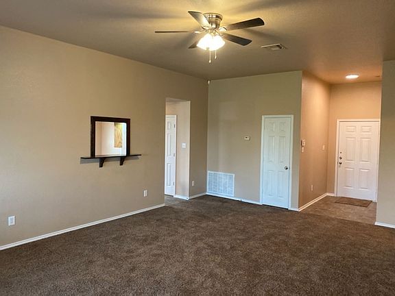 3rd image of 500 Viola Dr