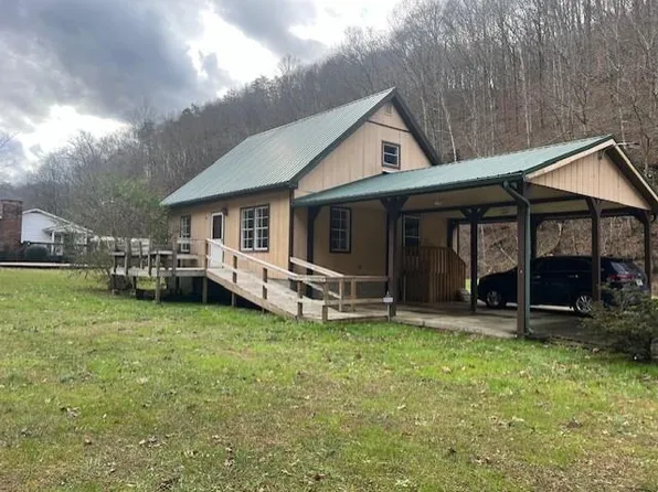 867 Route 3379, Betsy Layne, KY 41605