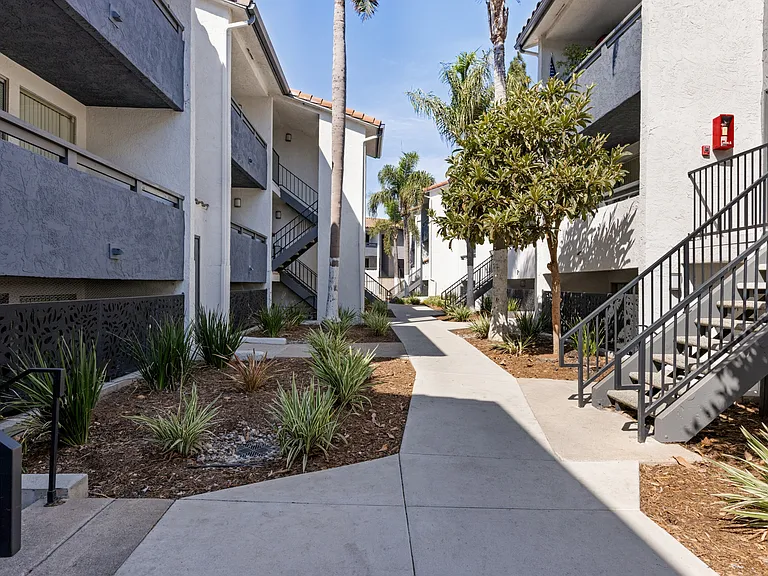 Mar at Cottonwood — Photo 18
