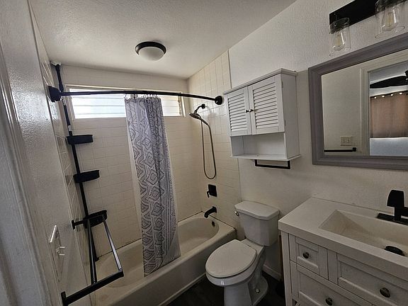 5th image of 92-636 Aahualii St #1