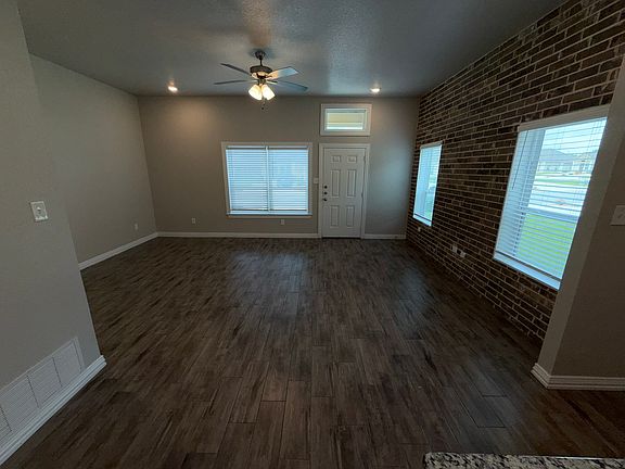 5th image of 3118 Fenway Cir