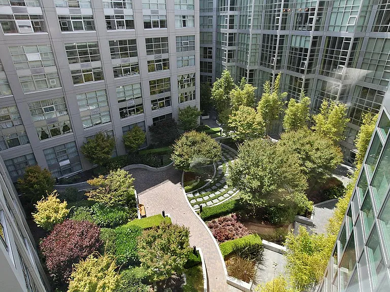 200 Brannan St #415 — Photo 42