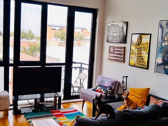 4th image of 102 Somers St #4R