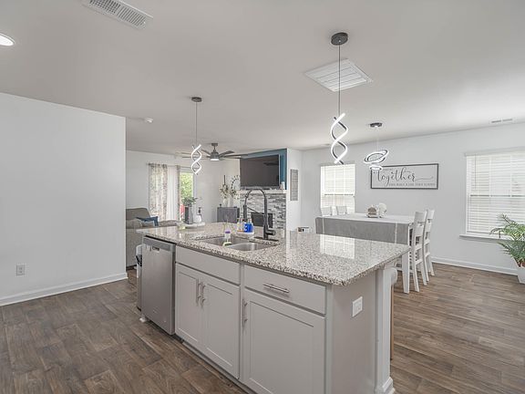 3rd image of 2054 Lmridge Rd