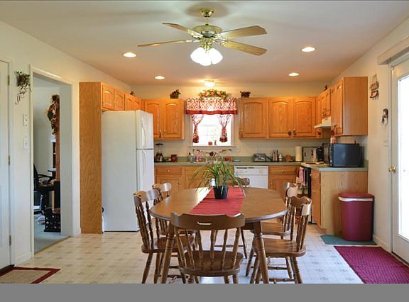 2nd image of 13 Lambs Ln #L-0007