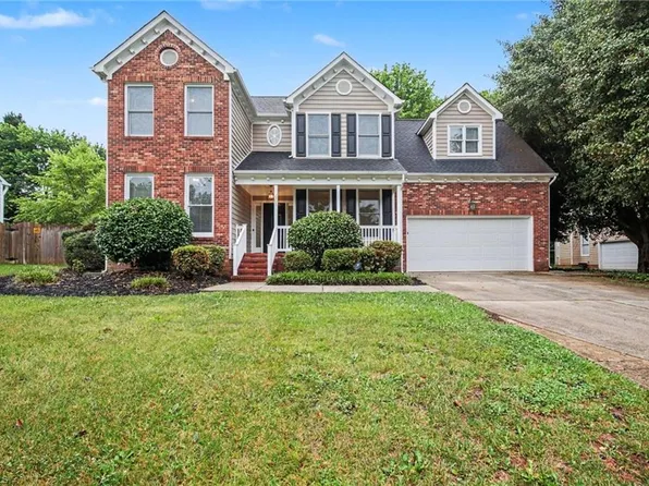 461 Kingsmill Dr, Advance, NC 27006
