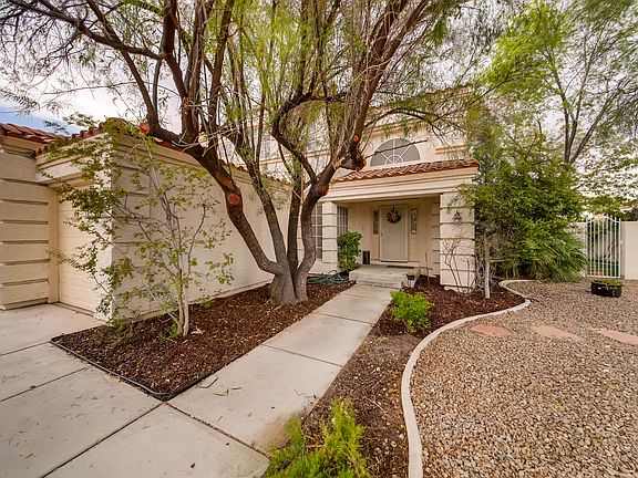 4th image of 1619 Santiago Dr