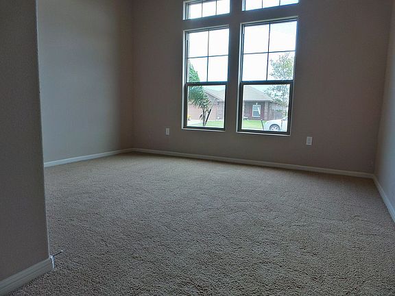 5th image of 2217 Anacua St