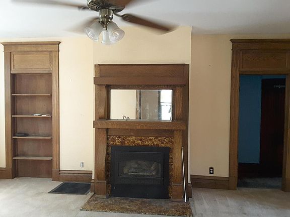 3rd image of 604S S Buchanan St