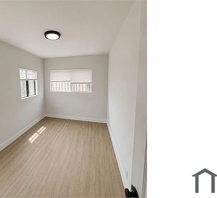 1204 W 65th St — Photo 12