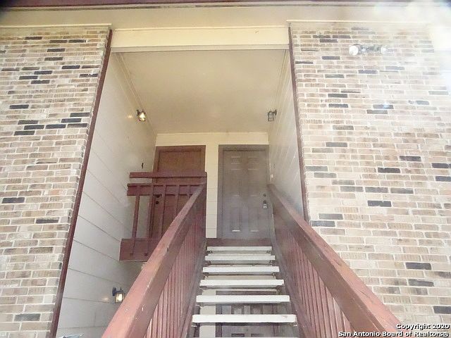 1st image of 300 Moursund Blvd APT 6