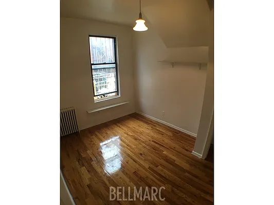 Rented by Bellmarc Realty | media 18