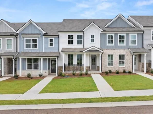 6708 Leigh St, Flowery Branch, GA 30542