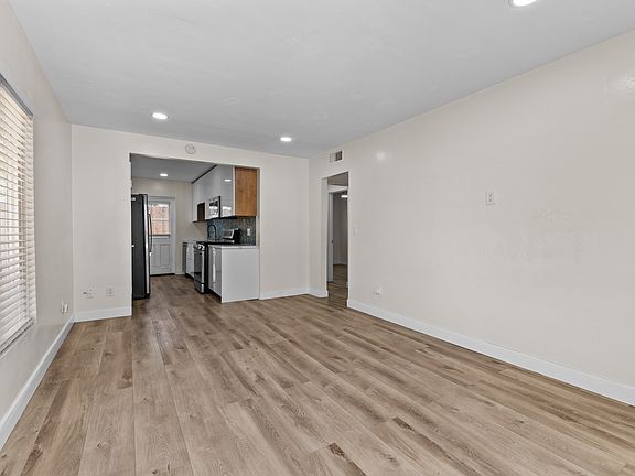 3rd image of 2918 Dickens St #2928