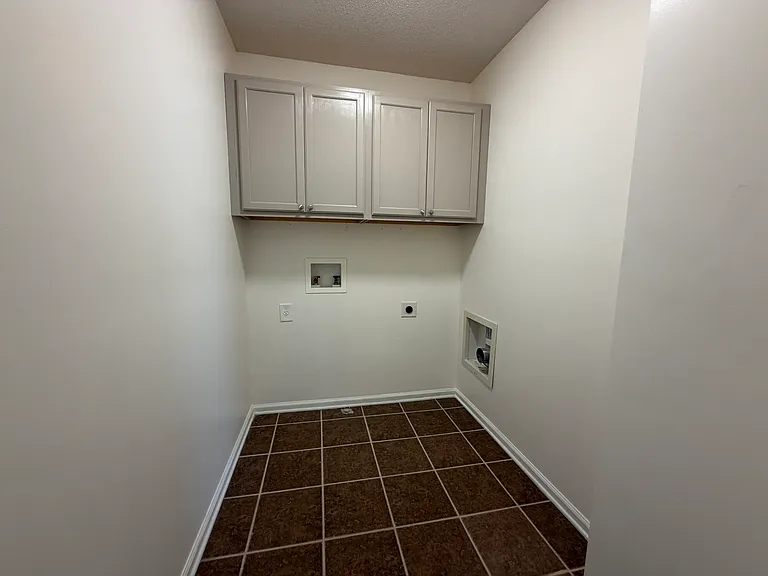 3892 Plymouth Rock Dr — Photo 20