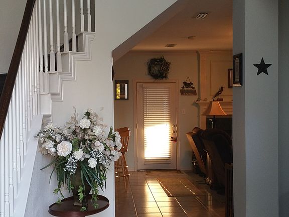 4th image of 7101 Dobbins Dr