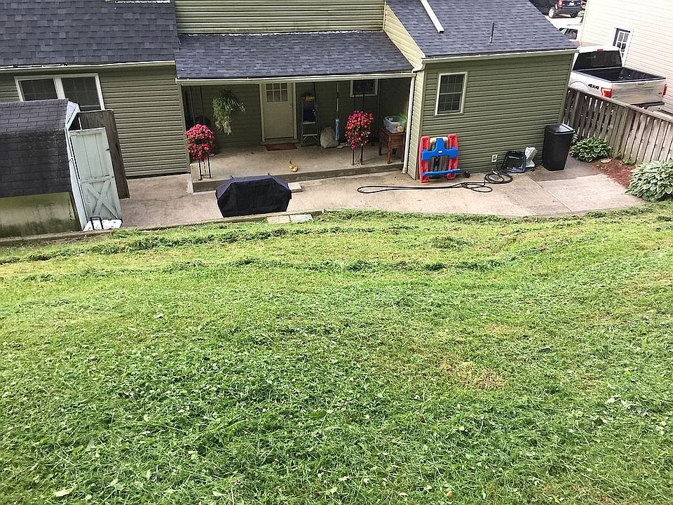 2nd image of 250 Cottage Ave